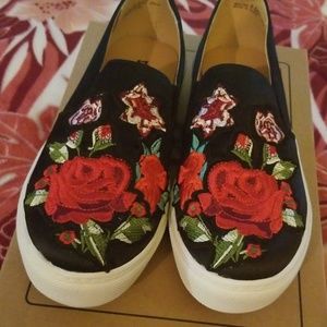 6.5 Canvas Dirty lanudry shoes